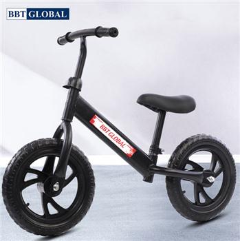 Xe thăng bằng cho bé BBT Global Q8 màu đen