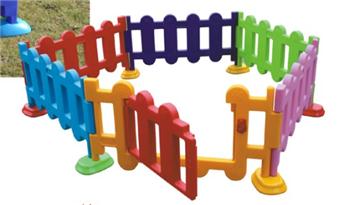 Cạnh hàng rào nhựa có cửa 100*53cm ZK022-1C