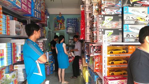 Cửa hàng đồ chơi trẻ em ở Tphcm – Hoạt động mua bán