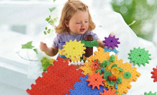 Đồ chơi xếp hình cho bé - 7 gợi ý giúp bạn lựa chọn đồ chơi cho bé